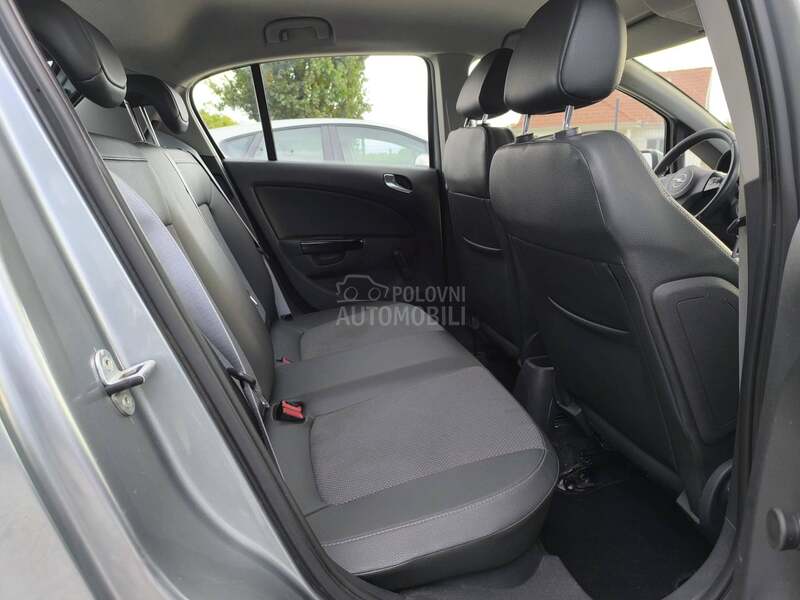 Opel Corsa D 1.4 b COSSMO