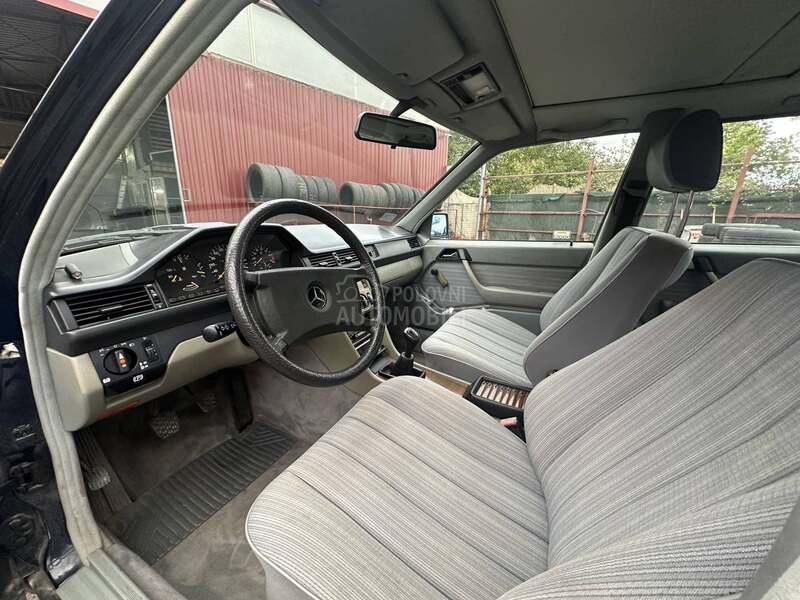 Mercedes Benz W124 160hilj Fabrika