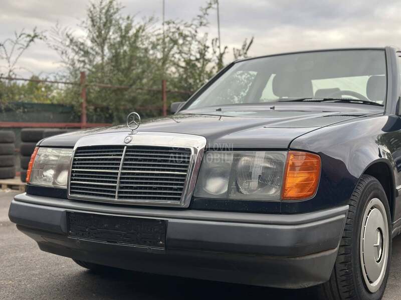 Mercedes Benz W124 160hilj Fabrika