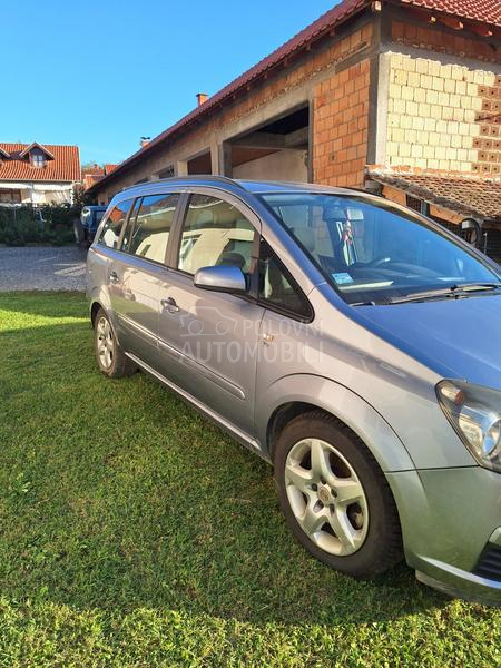 Opel Zafira 