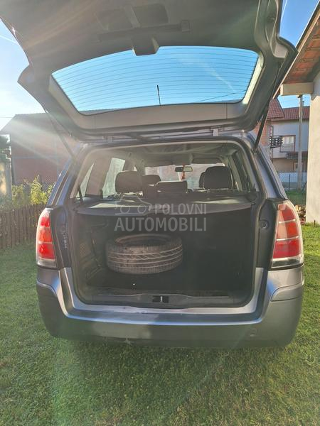 Opel Zafira 