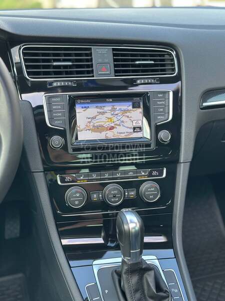 Volkswagen Golf 7 1.6TDI DSG/LED/PANO