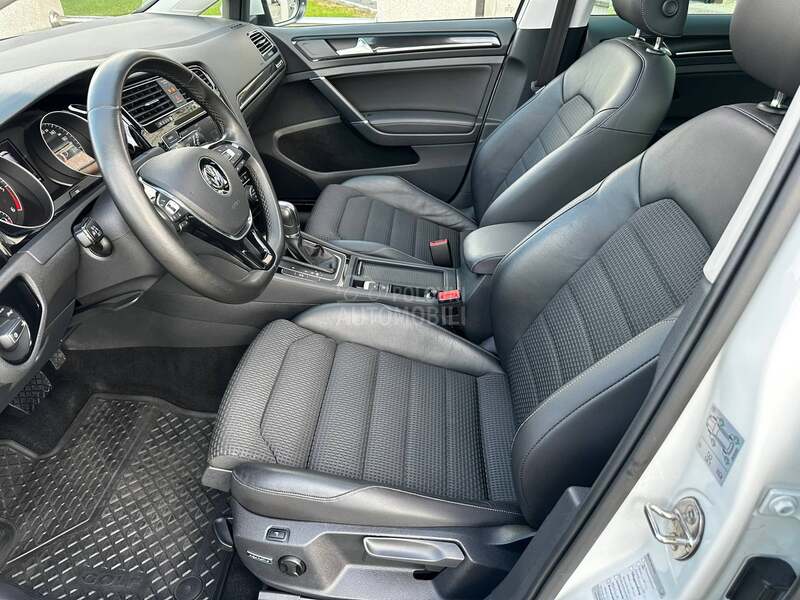 Volkswagen Golf 7 1.6TDI DSG/LED/PANO