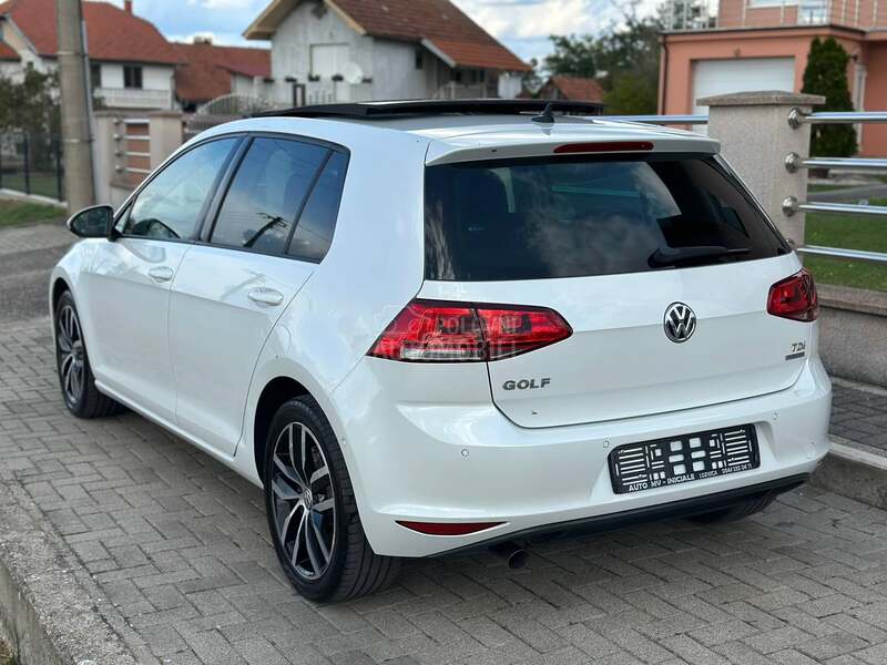 Volkswagen Golf 7 1.6TDI DSG/LED/PANO