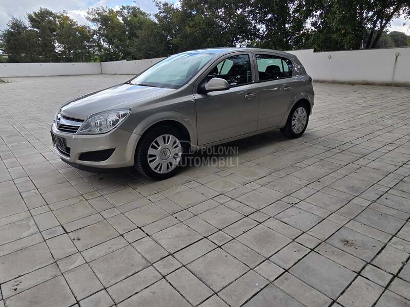 Opel Astra H 1.4 16v