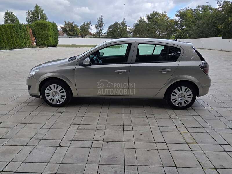 Opel Astra H 1.4 16v