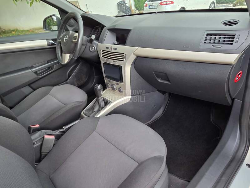 Opel Astra H 1.4 16v
