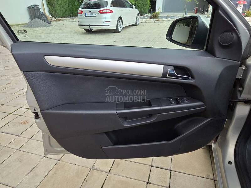 Opel Astra H 1.4 16v