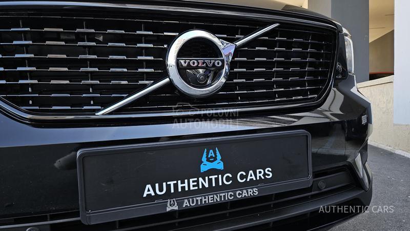 Volvo XC40 R/Pano/360/HK