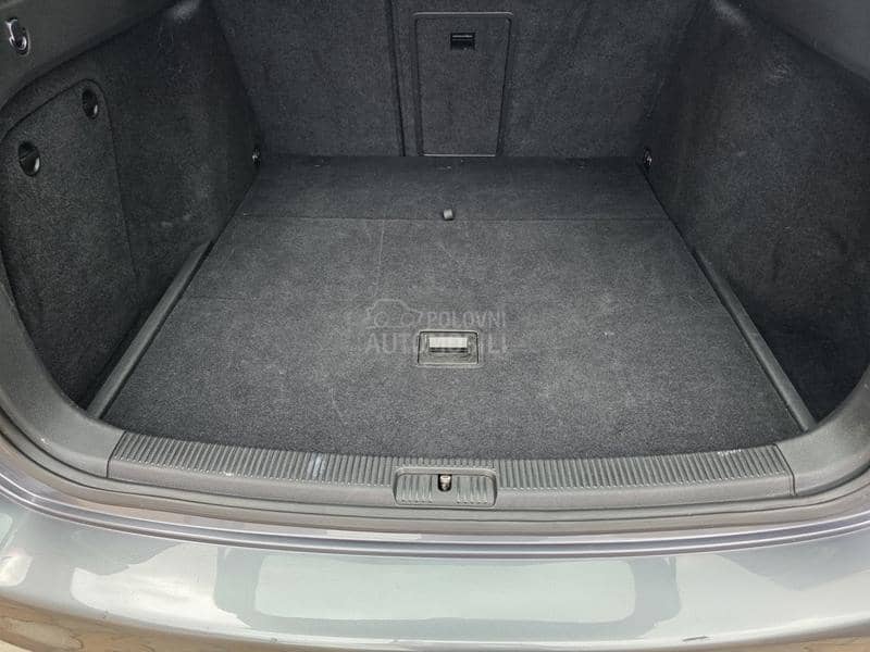 Volkswagen Golf 6 1.6 TDI SERVISN.A