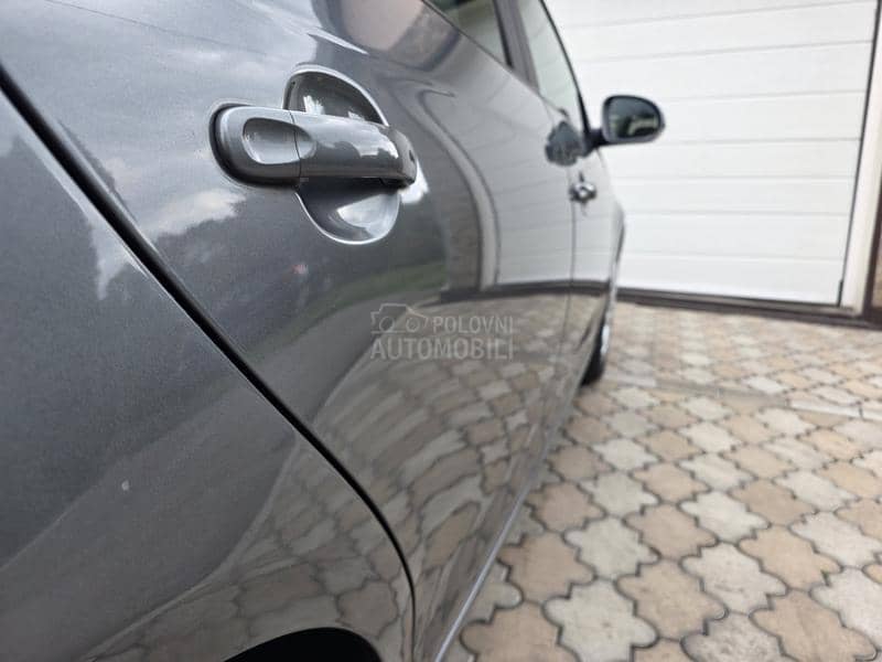 Volkswagen Golf 6 1.6 TDI SERVISN.A