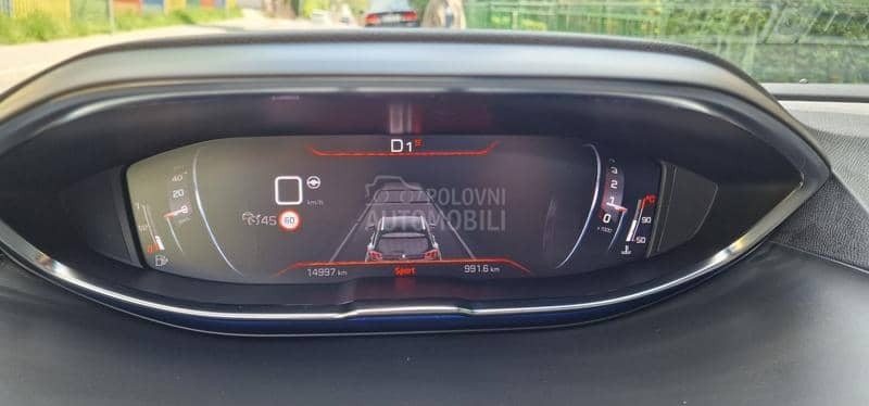 Peugeot 3008 1.6GT//PANO/KOŽA