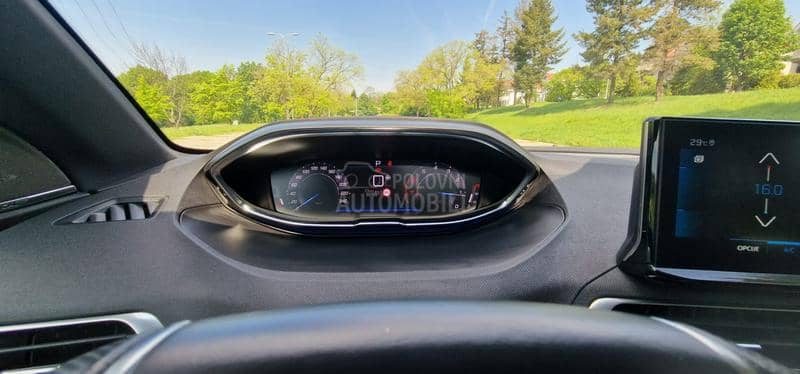 Peugeot 3008 1.6GT//PANO/KOŽA
