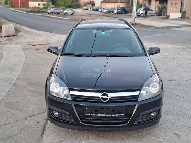 Opel Astra H 1,8B