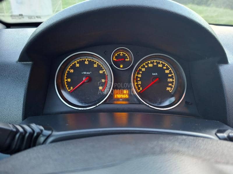 Opel Astra H 1,8B