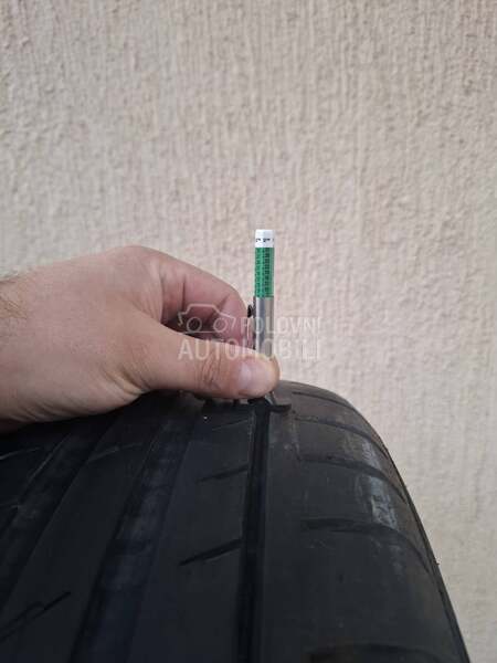 Continental 225/40 R18 Letnja