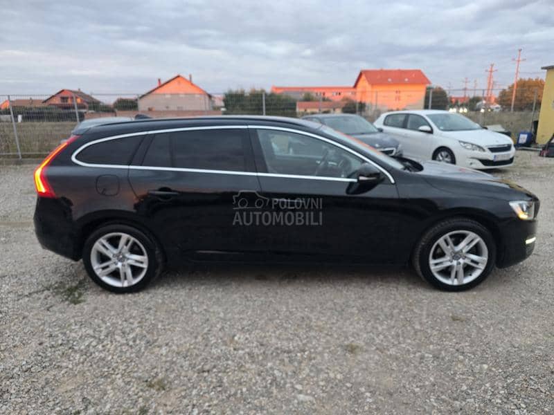 Volvo V60 2.0 D4 OCEAN RACE Volvo V60 2.0 D4 OCEAN RACE