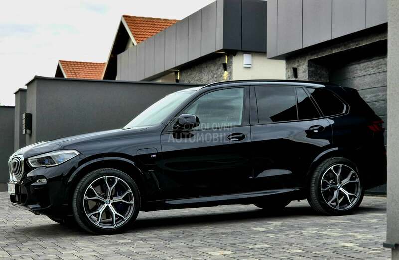 BMW X5 45e plug-in