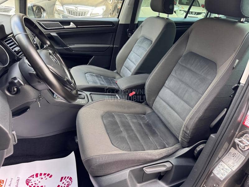 Volkswagen Golf Sportsvan 1.6TDI 110 HIGHLINE