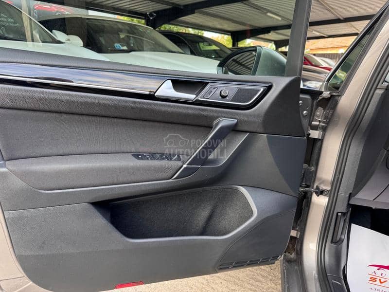 Volkswagen Golf Sportsvan 1.6TDI 110 HIGHLINE