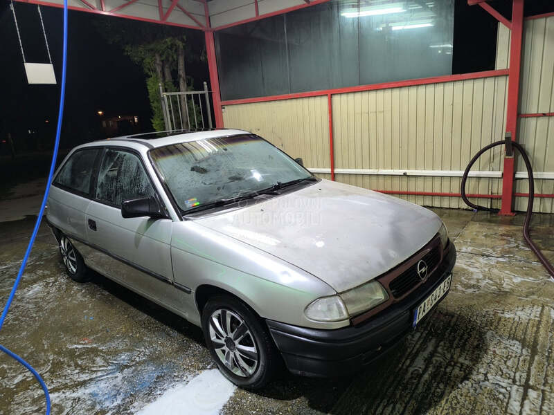 Opel Astra F 