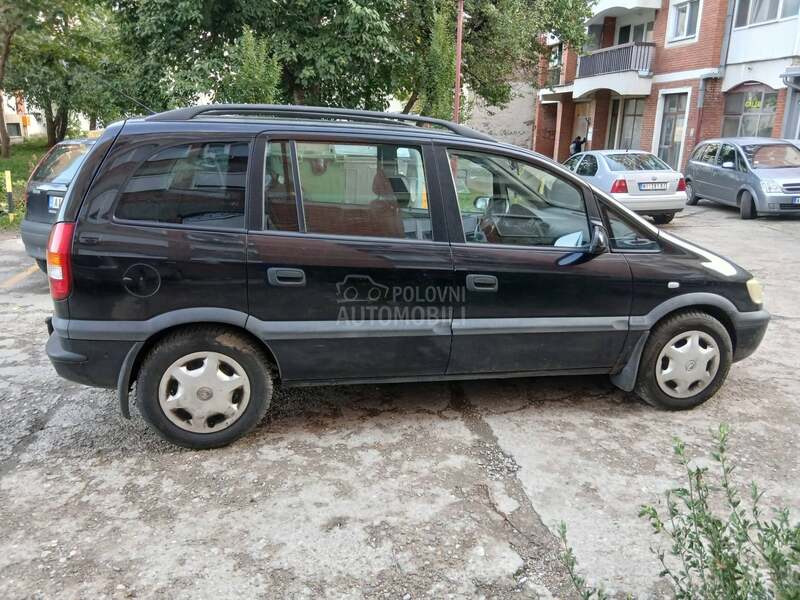 Opel Zafira 
