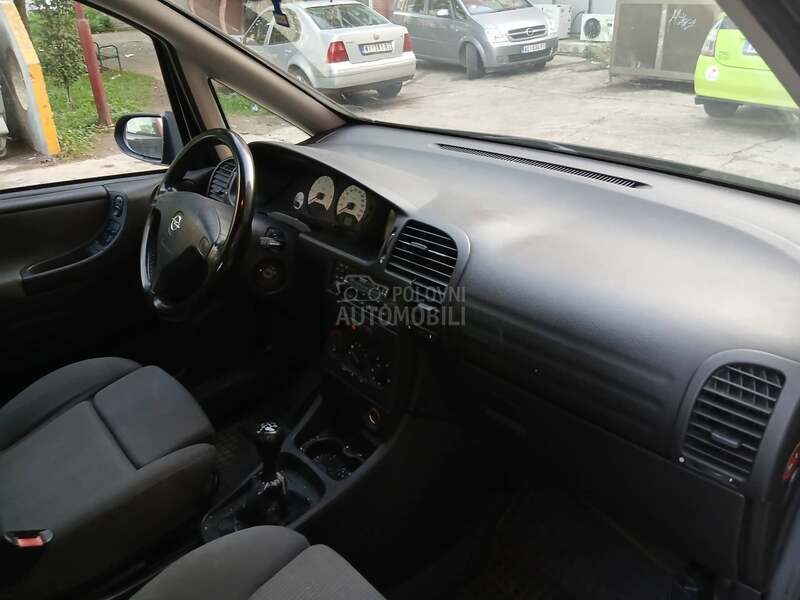 Opel Zafira 