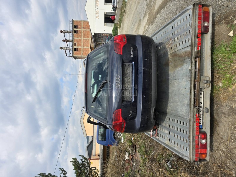 Audi A4 2006. god. -  kompletan auto u delovima