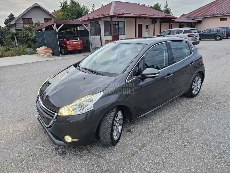 Peugeot 208 1.2 e THP