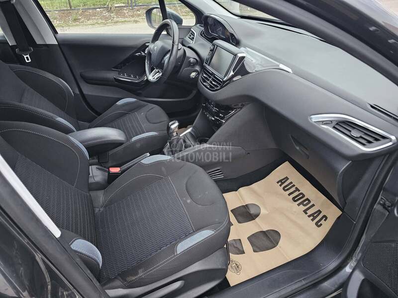 Peugeot 208 1.2 e THP