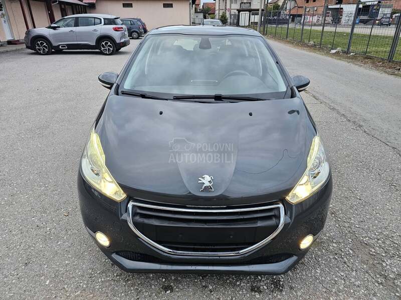 Peugeot 208 1.2 e THP