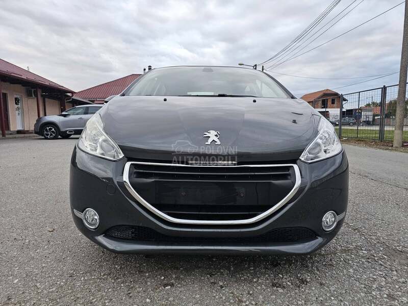 Peugeot 208 1.2 e THP