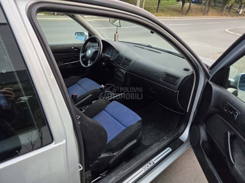 Volkswagen Golf 4 