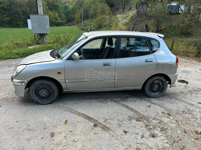 Daihatsu Sirion 4x4