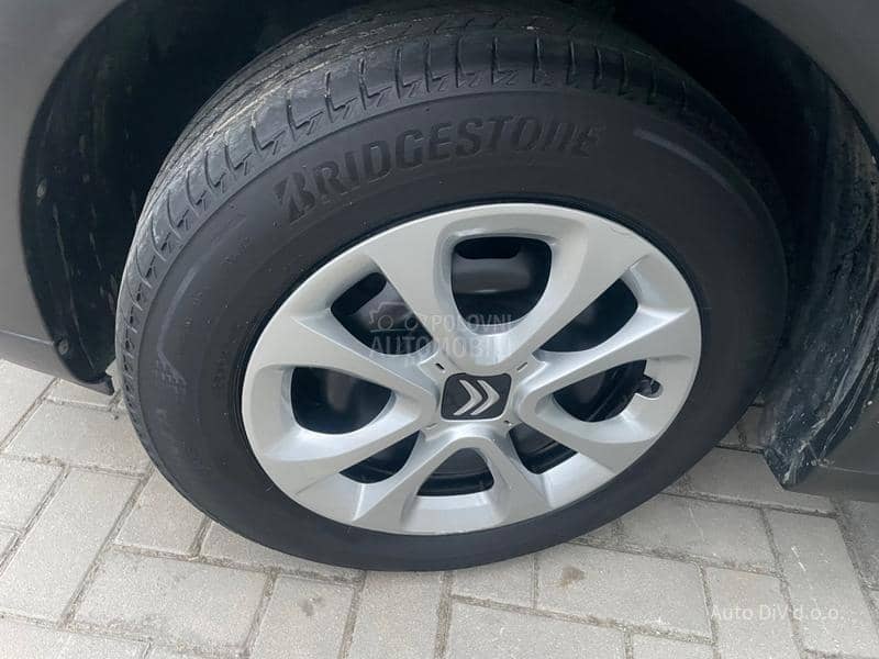 Citroen C3 1,2 4 sediš.ta