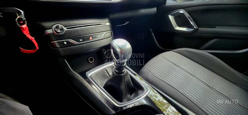 Peugeot 308 1.6 BLUEHDI STYLE