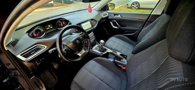 Peugeot 308 1.6 BLUEHDI STYLE