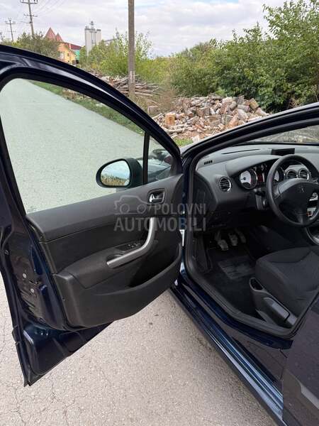 Peugeot 308 1.6 hdi N.A.V.I
