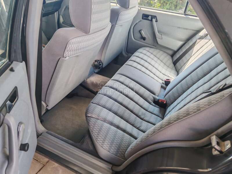 Mercedes Benz 190 190 E