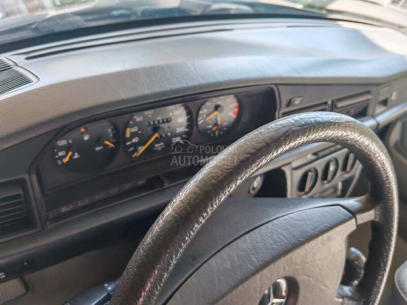 Mercedes Benz 190 190 E