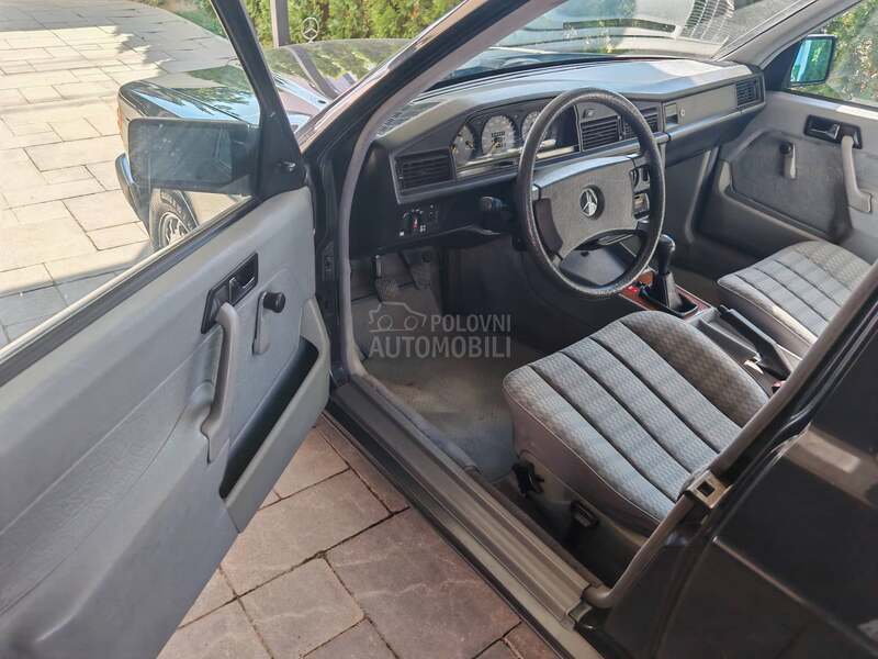 Mercedes Benz 190 190 E