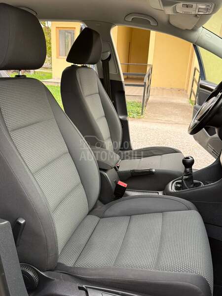 Volkswagen Golf 6 1.6TDI/0DLIČAN/