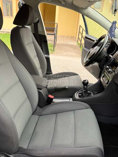 Volkswagen Golf 6 1.6TDI/0DLIČAN/