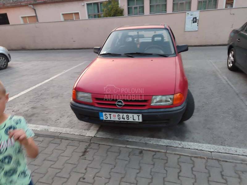 Opel Astra F reeg dugo