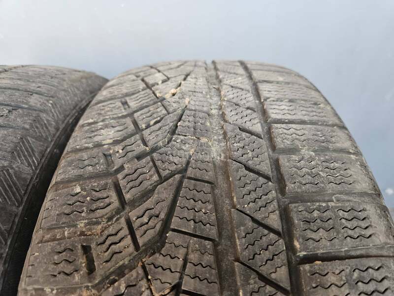 Sailun 215/55 R16 Zimska