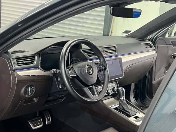 Škoda Superb 2.0 TDI DSG