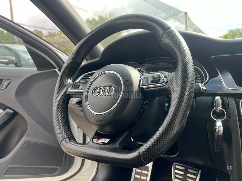 Audi A4 2.0TDI 3x S-LINE