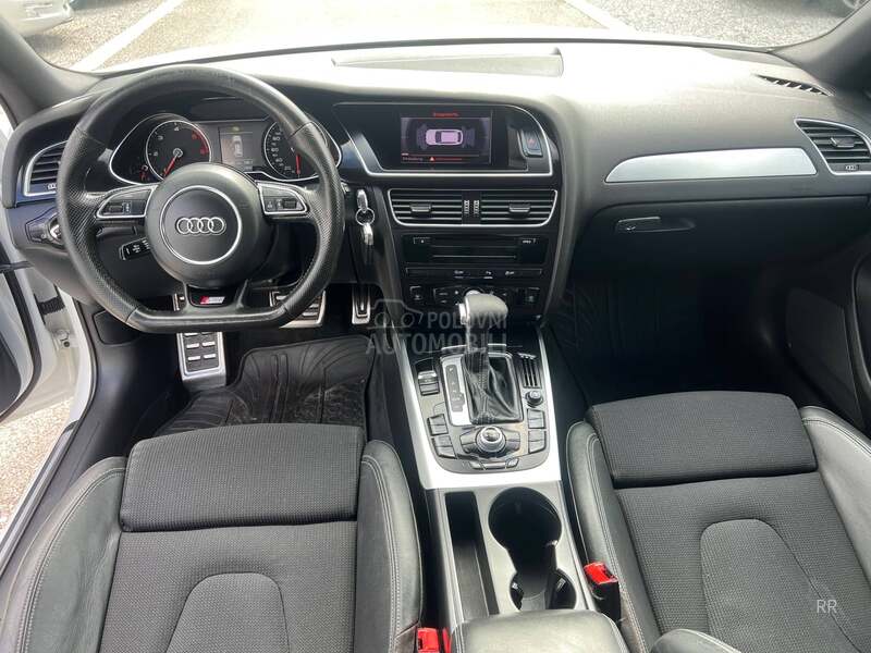 Audi A4 2.0TDI 3x S-LINE