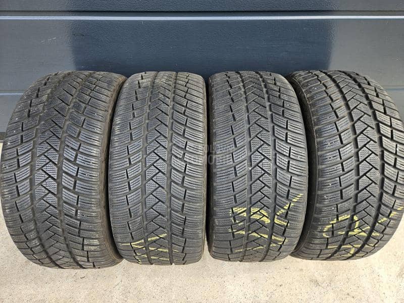Vredestein 225/40 R18 Zimska