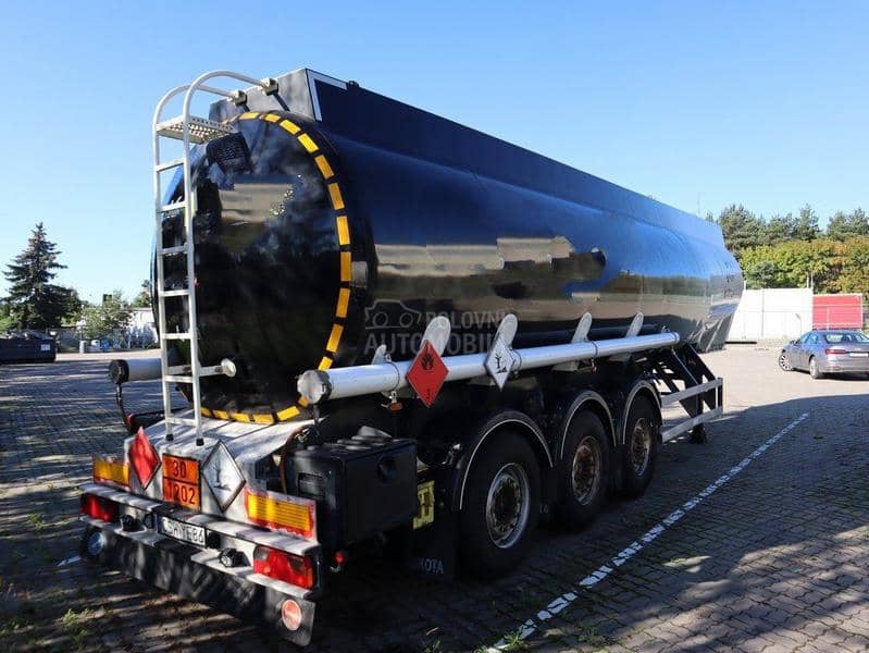 Schwarzmuller Stokota gorivo ADR